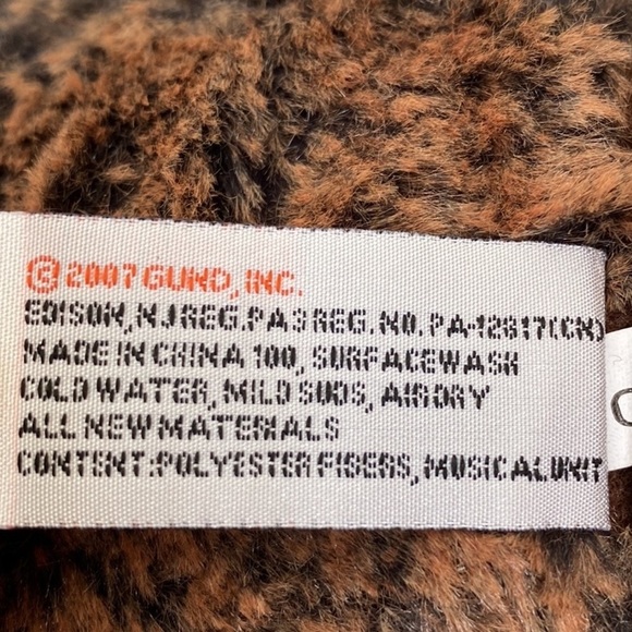 Gund Fun brown singing monkey plush toy with plush red heart Size OS - Picture 12 of 16